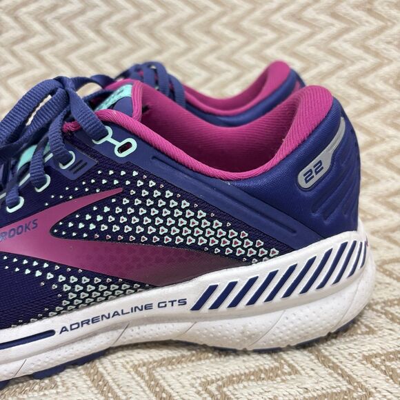 Brooks Women’s Adrenaline GTS 22 Running Shoes - Picture 4 of 10